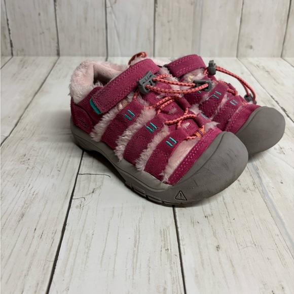 Keen Leather Newport Youth Big Kids Girls Pink Sneakers Child Size 12 - Picture 1 of 8